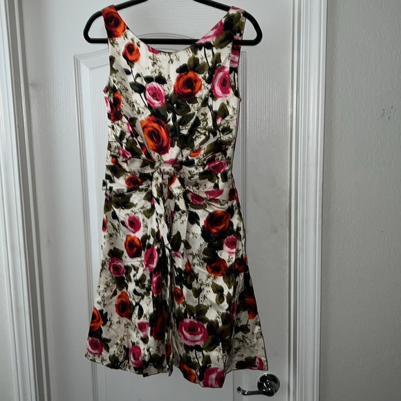 KATE SPADE NEW YORKK woman's dress size 4 - Picture 2 of 7